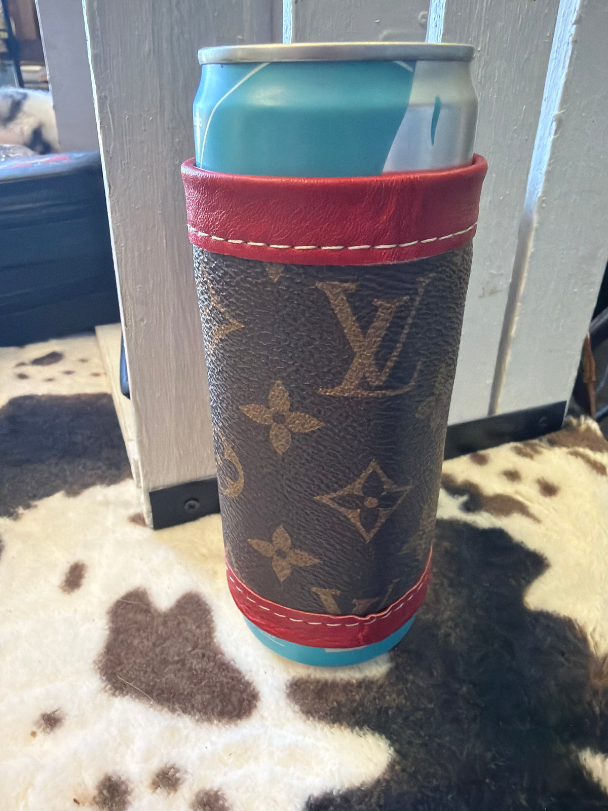 Western can holders