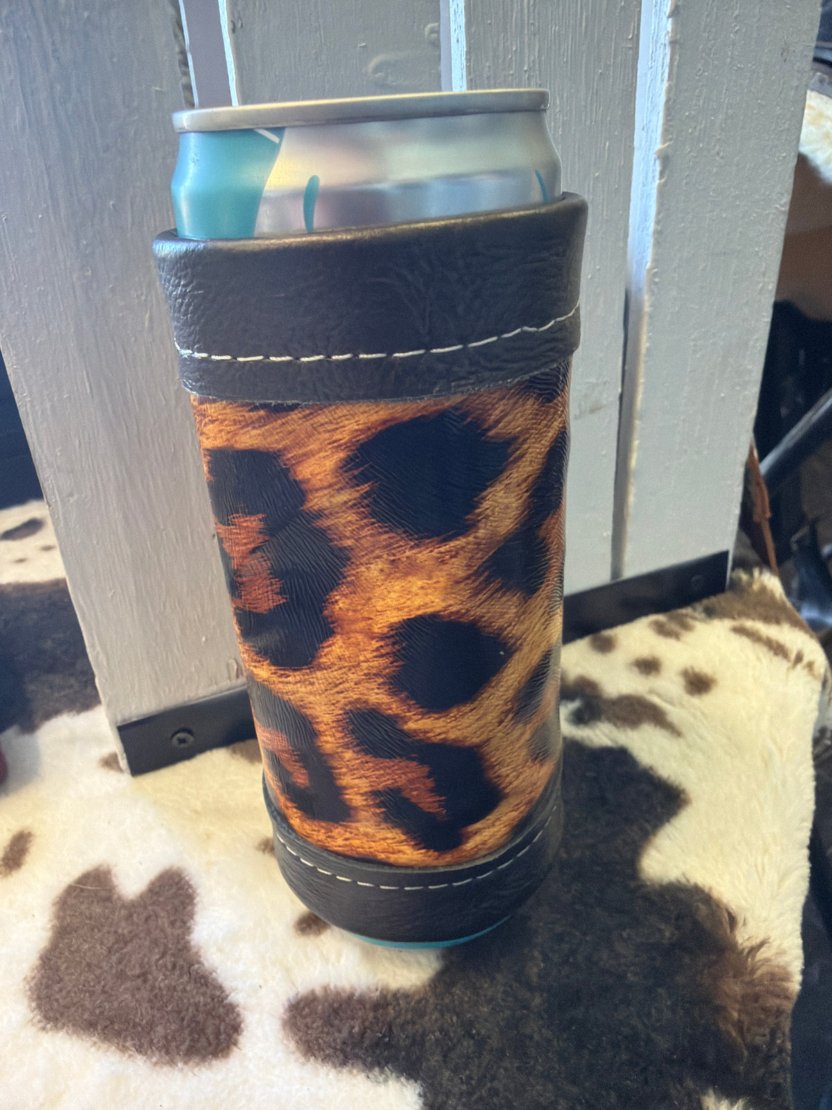 Western can holders