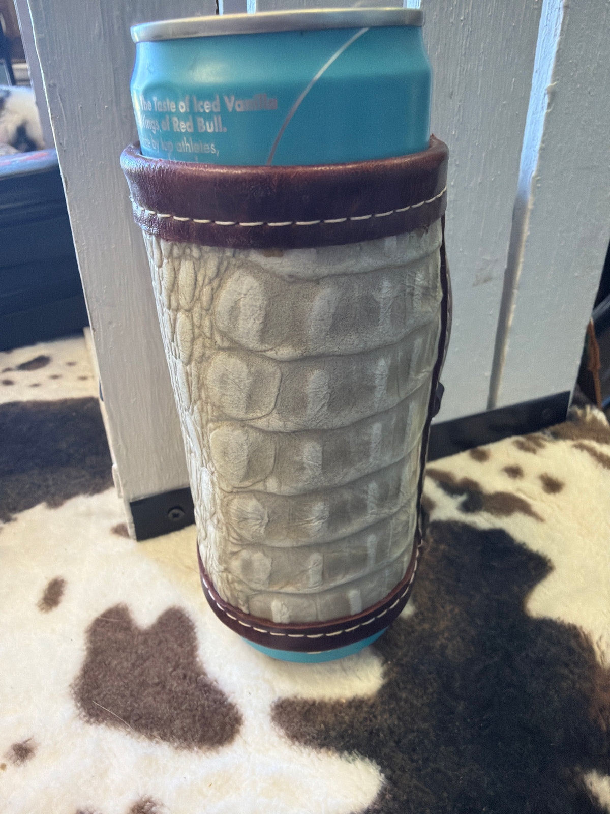 Western can holders