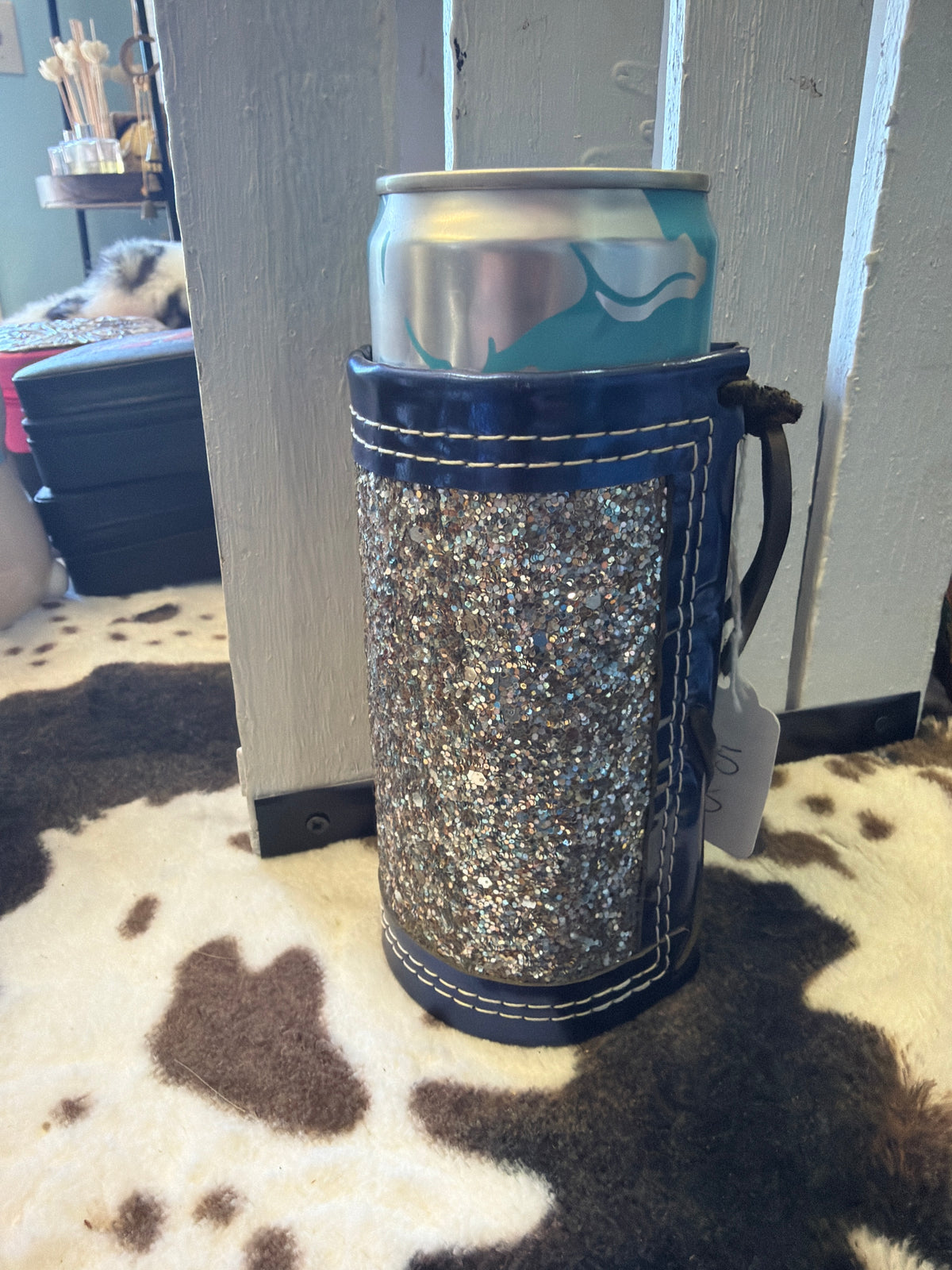 Western can holders